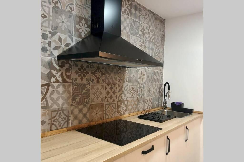 شقة M5 Cool Terrace. Metro 1 Min. Center 15' By Metro إسبلوغيس ذي يوبريغات المظهر الخارجي الصورة